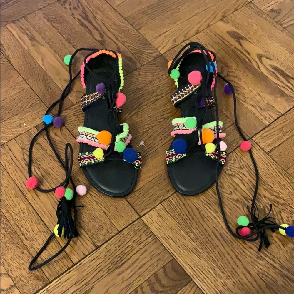 Never worn Pom Pom sandals